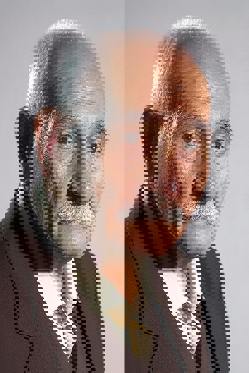 Arif Erkin Güzelbeyoğlu