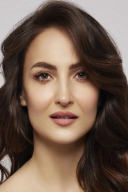 Elli Avram